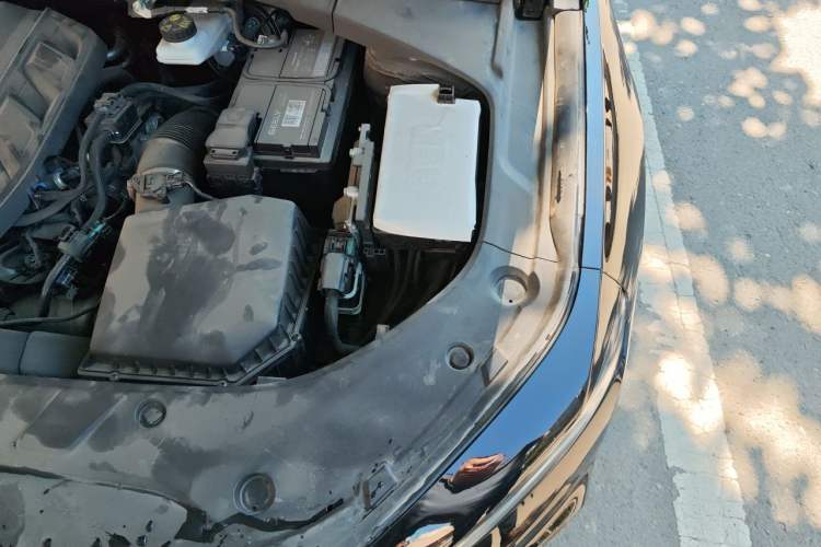Used Geely Auto Preface 2023 2.0TD Luxury Version Engine Bay Left