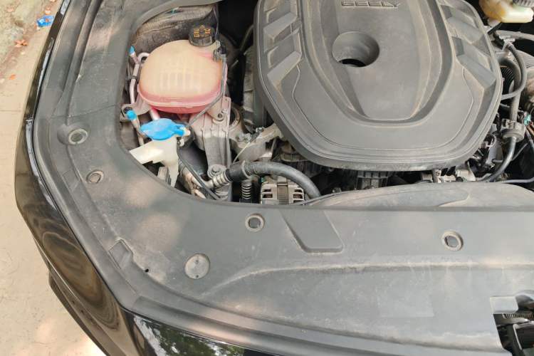 Used Geely Auto Preface 2023 2.0TD Luxury Version Engine Bay Right