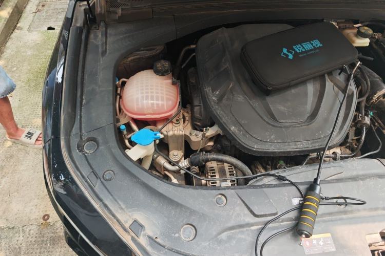 Used Geely Auto Preface 2023 2.0TD Prestige Version Engine Bay Right