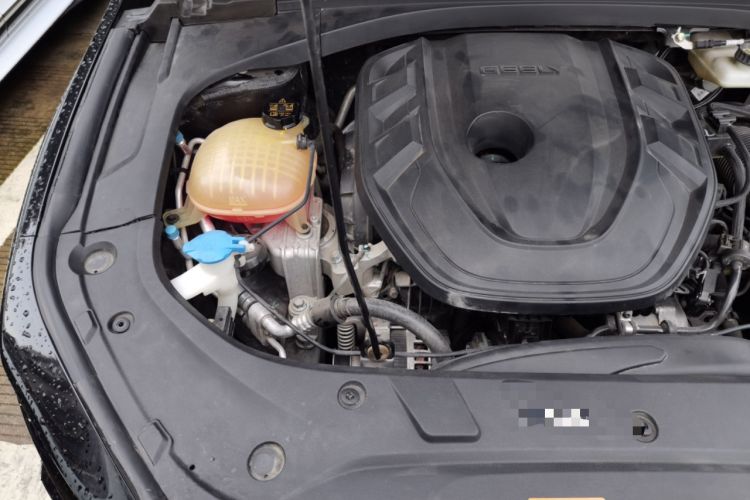 Used Geely Auto Preface 2023 2.0TD Prestige Version Engine Bay Right