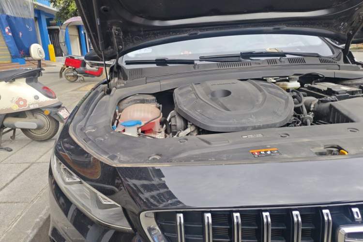 Used Geely Auto Preface 2023 2.0TD Prestige Version Engine Bay Right