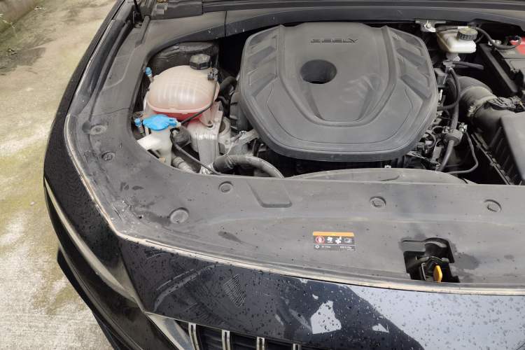 Used Geely Auto Preface 2023 2.0TD Luxury Version Engine Bay Right