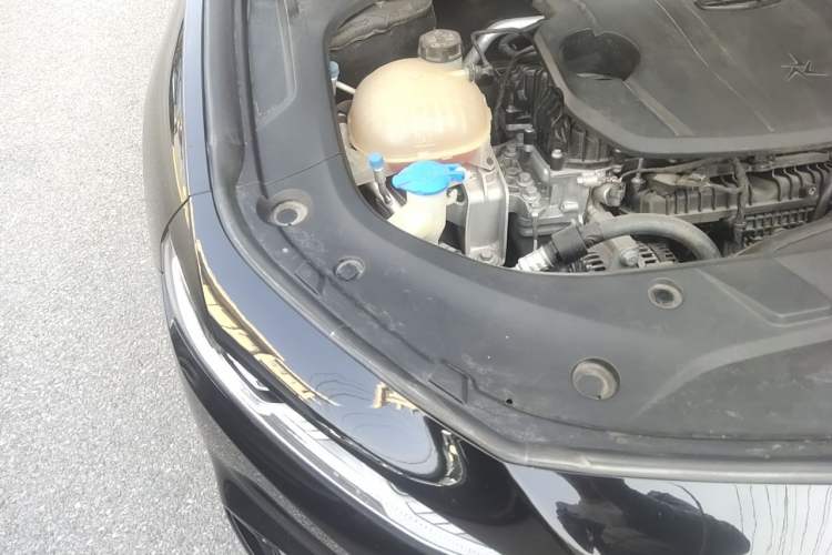 Used Geely Auto Preface 2023 1.5TD Kunlun Edition Engine Bay Right