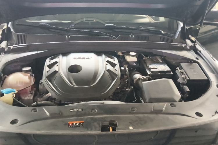 Used Geely Auto Preface 2023 2.0TD "Only This Verdant Green" Edition Engine Bay