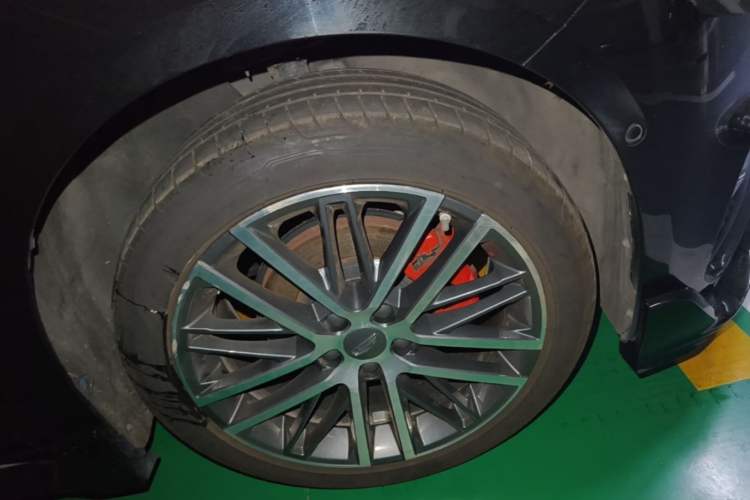 Used Geely Auto Preface 2023 2.0TD "Only This Verdant Green" Edition Exterior 1