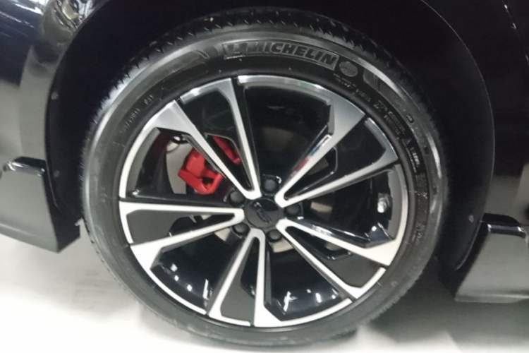 Used Geely Auto Preface 2023 2.0TD Space-Time Edition Exterior 5