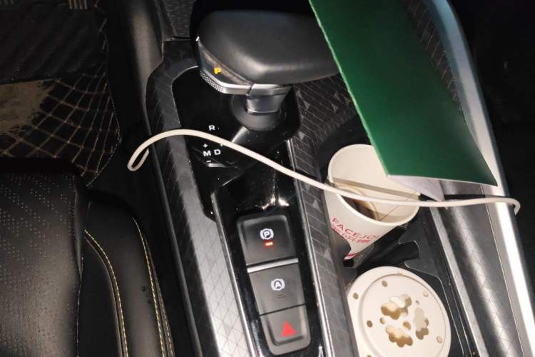 Used Geely Auto Preface 2023 1.5TD Fuyao Version Gear Lever