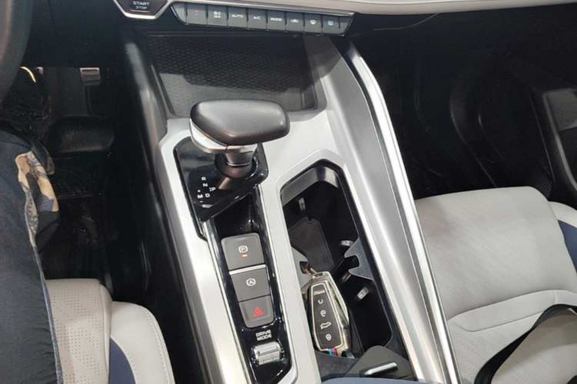 Used Geely Auto Preface 2023 2.0TD Prestige Version Gear Lever