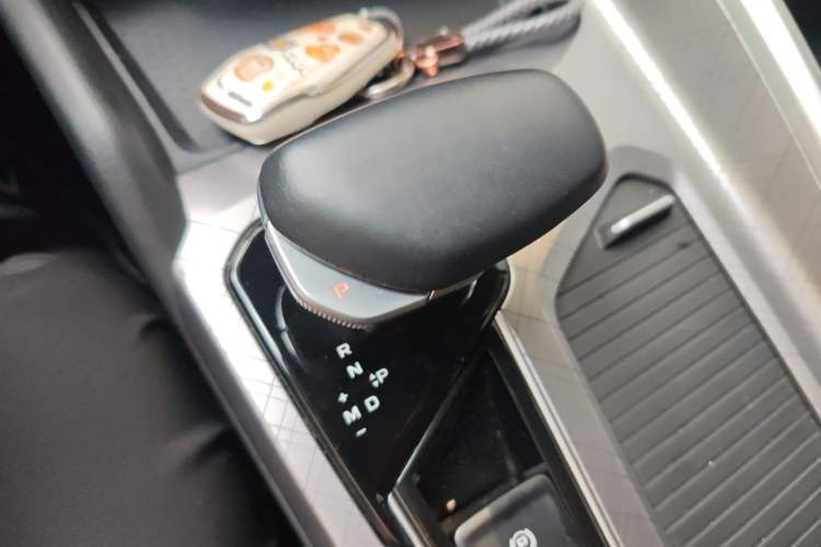 Used Geely Auto Preface 2023 2.0TD Luxury Version Gear Lever