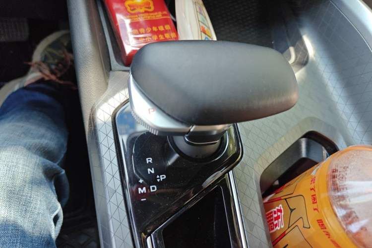 Used Geely Auto Preface 2023 1.5TD Kunlun Edition Gear Lever