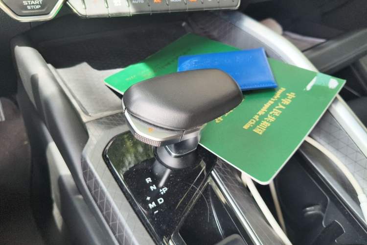 Used Geely Auto Preface 2023 1.5TD Fuyao Version Gear Lever