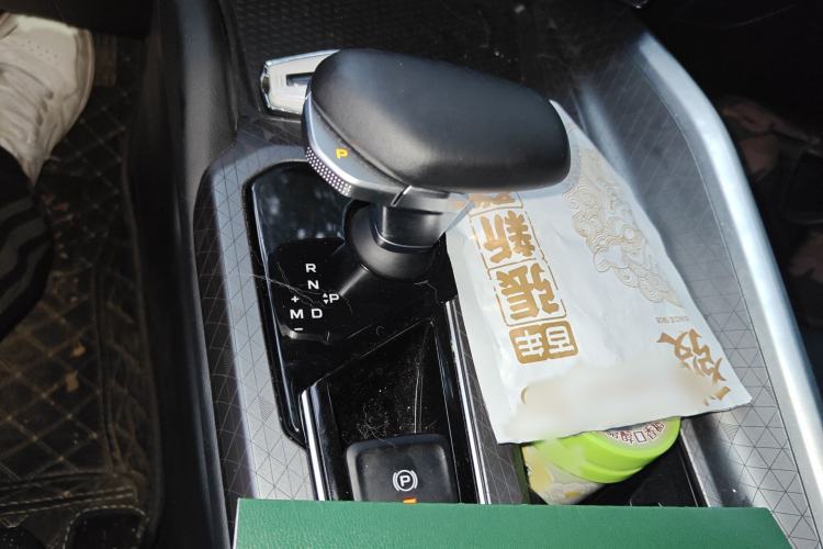 Used Geely Auto Preface 2023 1.5TD Kunlun Edition Gear Lever