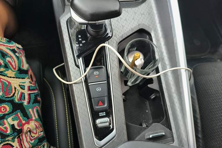 Used Geely Auto Preface 2023 1.5TD Fuyao Version Gear Lever