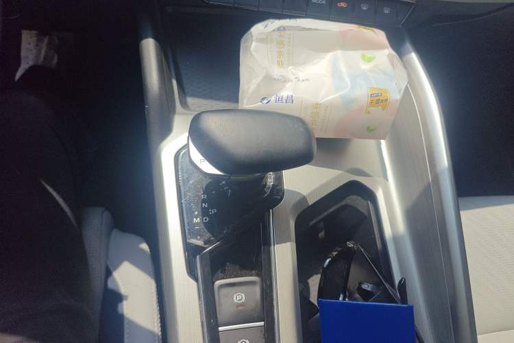 Used Geely Auto Preface 2023 2.0TD Prestige Version Gear Lever