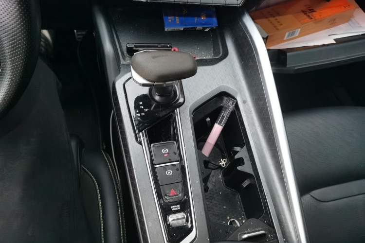 Used Geely Auto Preface 2023 2.0TD Space-Time Edition Gear Lever