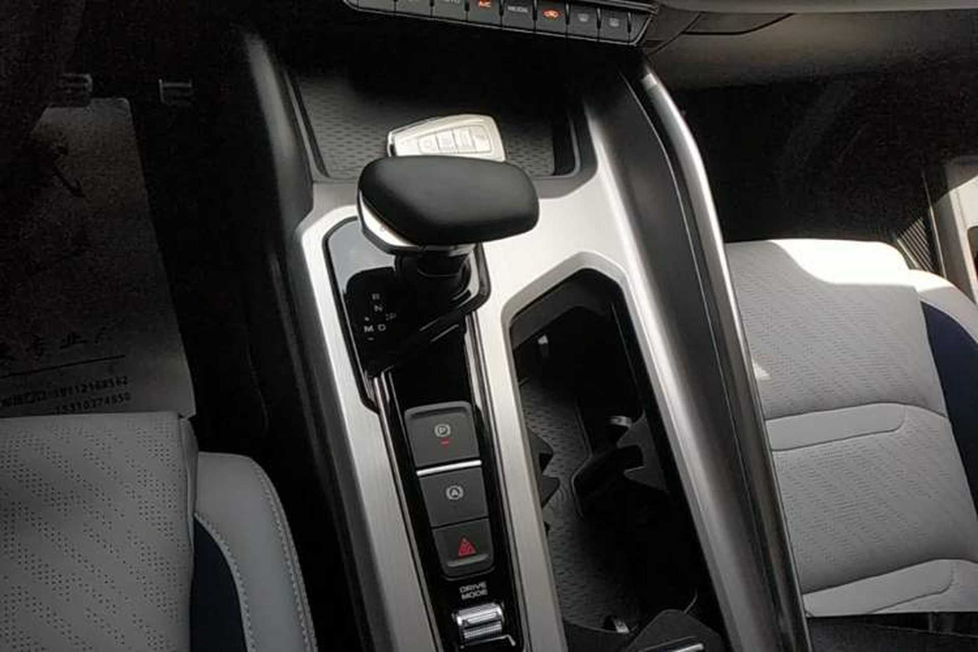 Used Geely Auto Preface 2023 2.0TD Prestige Version Gear Lever