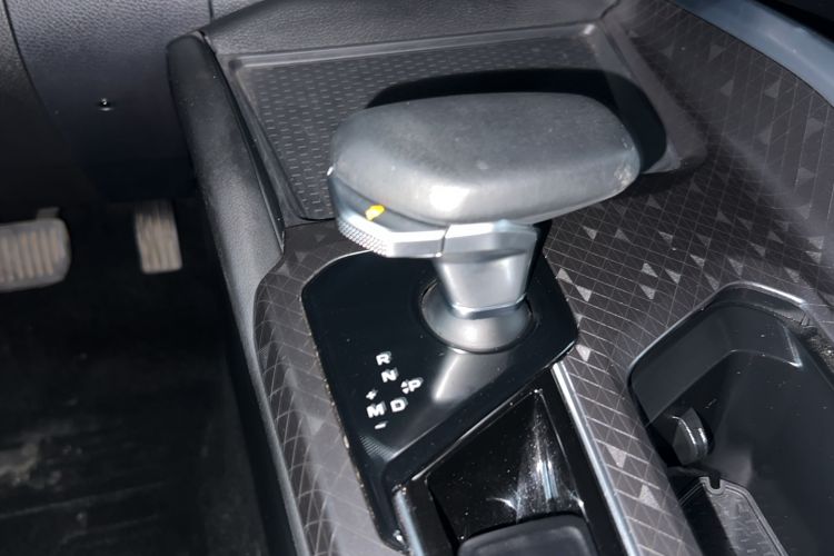 Used Geely Auto Preface 2023 1.5TD Kunlun Edition Gear Lever