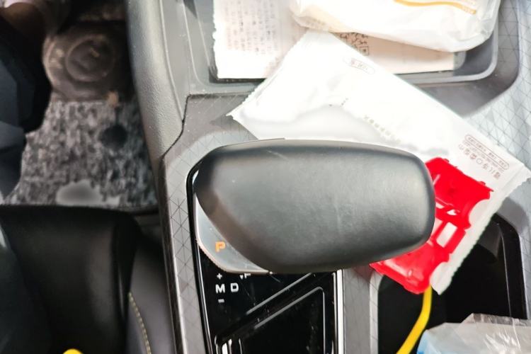 Used Geely Auto Preface 2023 1.5TD Kunlun Edition Gear Lever