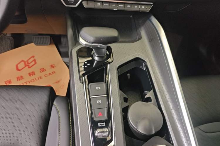 Used Geely Auto Preface 2023 1.5TD Kunlun Edition Gear Lever