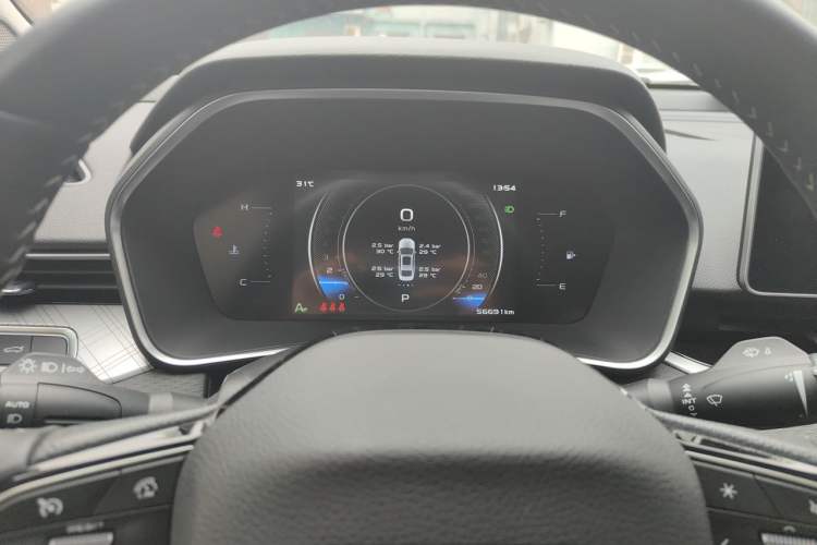 Used Geely Auto Preface 2023 2.0TD Luxury Version Instrument Cluster