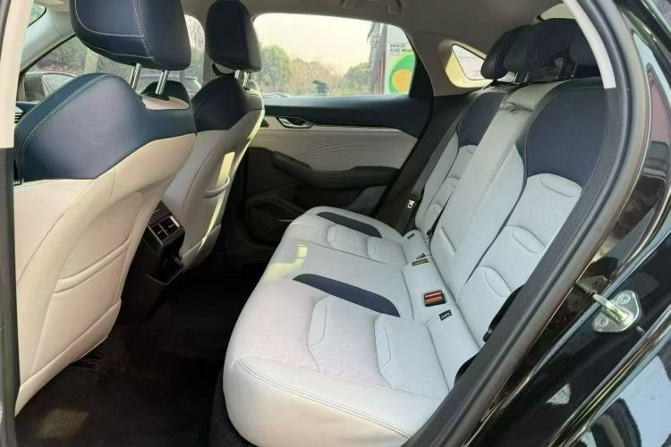 Used Geely Auto Preface 2023 2.0TD Prestige Version Interior 4
