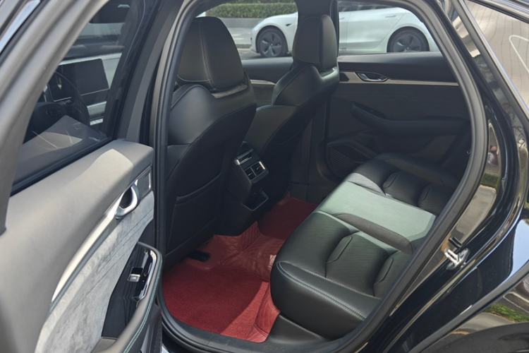 Used Geely Auto Preface 2023 2.0TD "Only This Verdant Green" Edition Interior 5