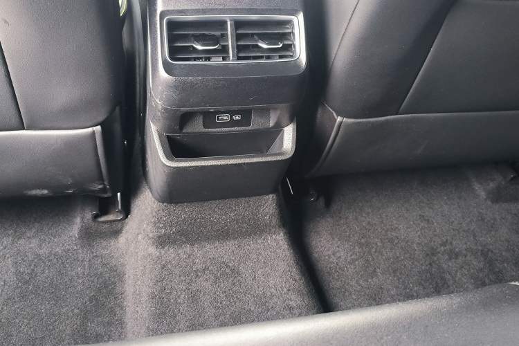 Used Geely Auto Preface 2023 1.5TD Fuyao Version Interior 5