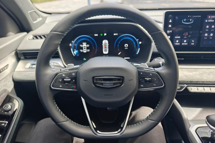 Used Geely Auto Preface 2023 2.0TD "Only This Verdant Green" Edition Interior 7