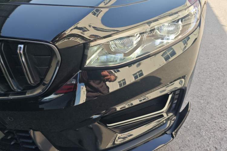 Used Geely Auto Preface 2023 2.0TD "Only This Verdant Green" Edition Left Front Headlight