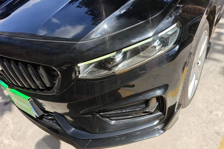 Used Geely Auto Preface 2023 2.0TD "Only This Verdant Green" Edition Left Front Headlight