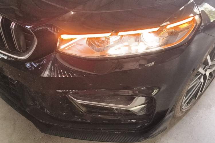 Used Geely Auto Preface 2023 2.0TD "Only This Verdant Green" Edition Left Front Headlight