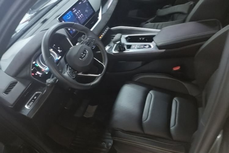 Used Geely Auto Preface 2023 2.0TD Space-Time Edition Left Front Seat