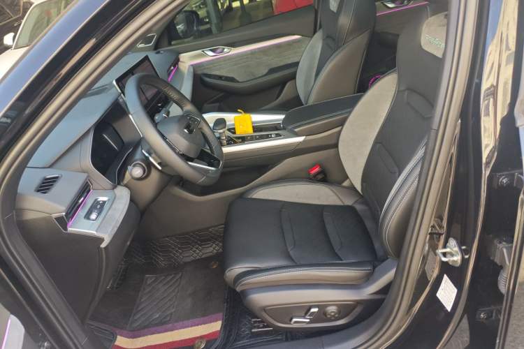 Used Geely Auto Preface 2023 2.0TD "Only This Verdant Green" Edition Left Front Seat