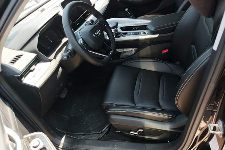 Used Geely Auto Preface 2023 2.0TD Luxury Version Left Front Seat