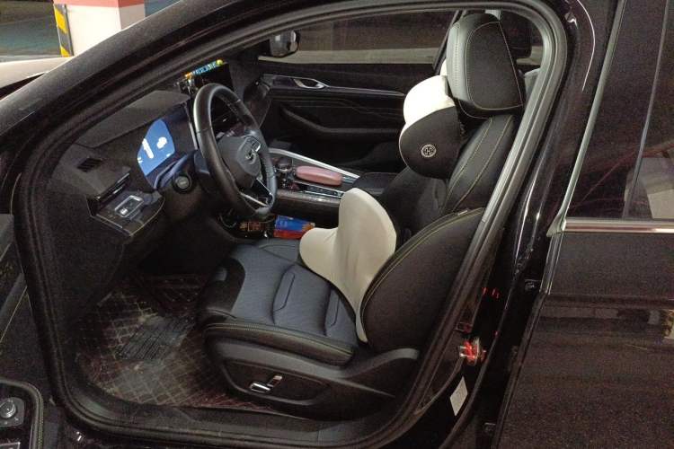 Used Geely Auto Preface 2023 1.5TD Kunlun Edition Left Front Seat