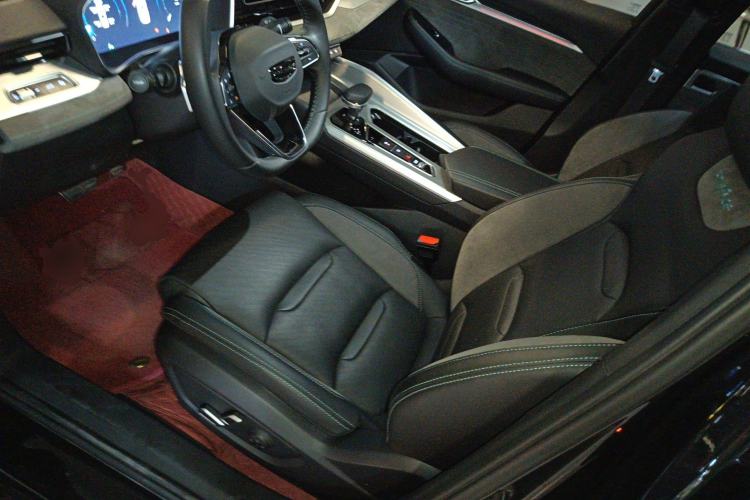 Used Geely Auto Preface 2023 2.0TD "Only This Verdant Green" Edition Left Front Seat