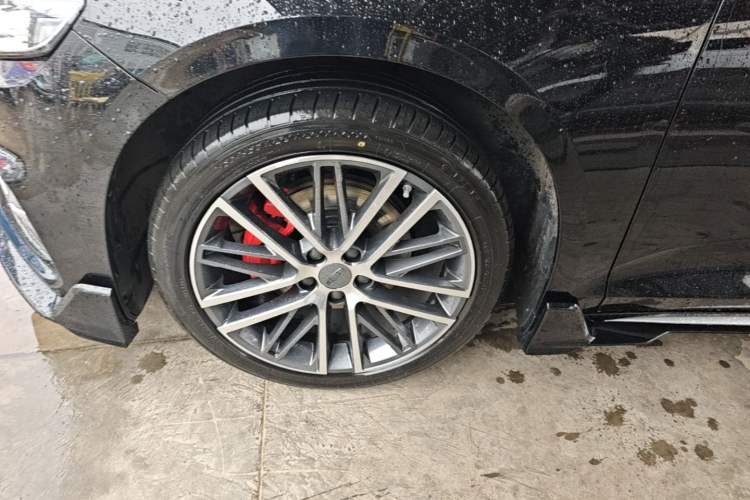 Used Geely Auto Preface 2023 1.5TD Kunlun Edition Left Front Wheel Hub