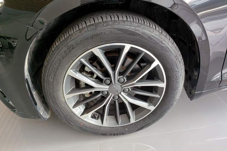 Used Geely Auto Preface 2023 2.0TD Luxury Version Left Front Wheel Hub