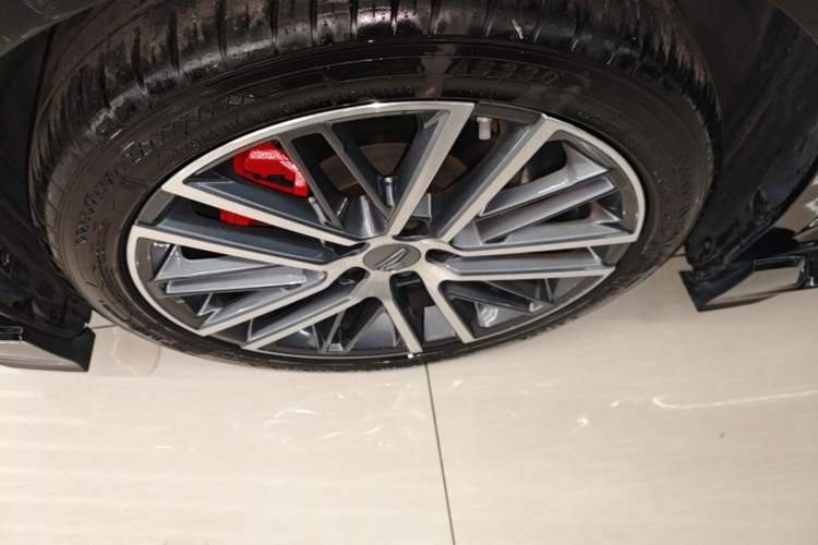Used Geely Auto Preface 2023 1.5TD Kunlun Edition Left Front Wheel Hub