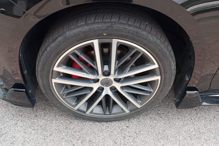 Used Geely Auto Preface 2023 1.5TD Kunlun Edition Left Front Wheel Hub
