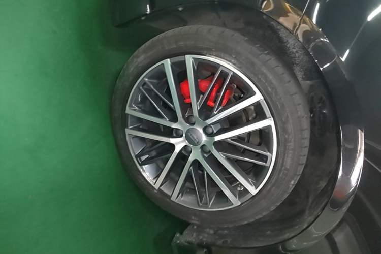 Used Geely Auto Preface 2023 1.5TD Kunlun Edition Left Front Wheel Hub