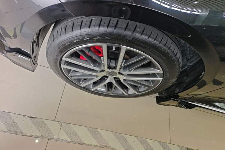 Used Geely Auto Preface 2023 1.5TD Kunlun Edition Left Front Wheel Hub