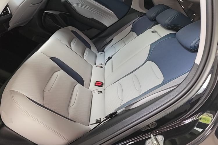 Used Geely Auto Preface 2023 2.0TD Prestige Version Left Rear Seat