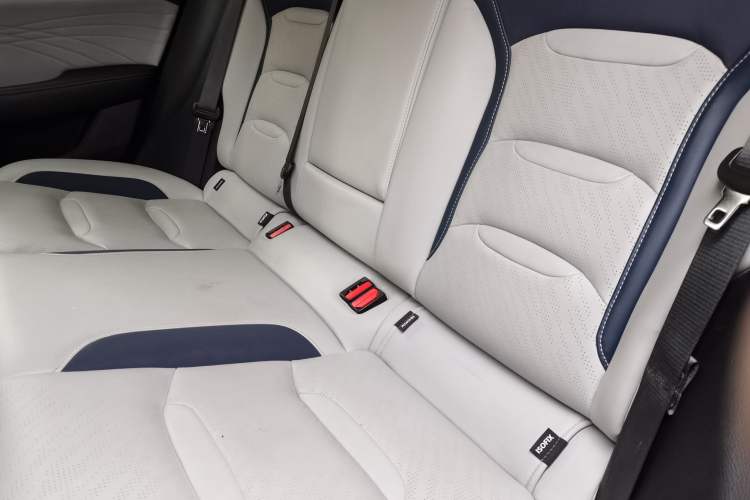 Used Geely Auto Preface 2023 2.0TD Prestige Version Left Rear Seat