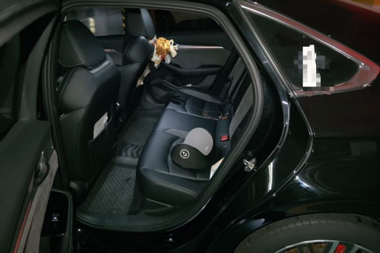 Used Geely Auto Preface 2023 2.0TD "Only This Verdant Green" Edition Left Rear Seat