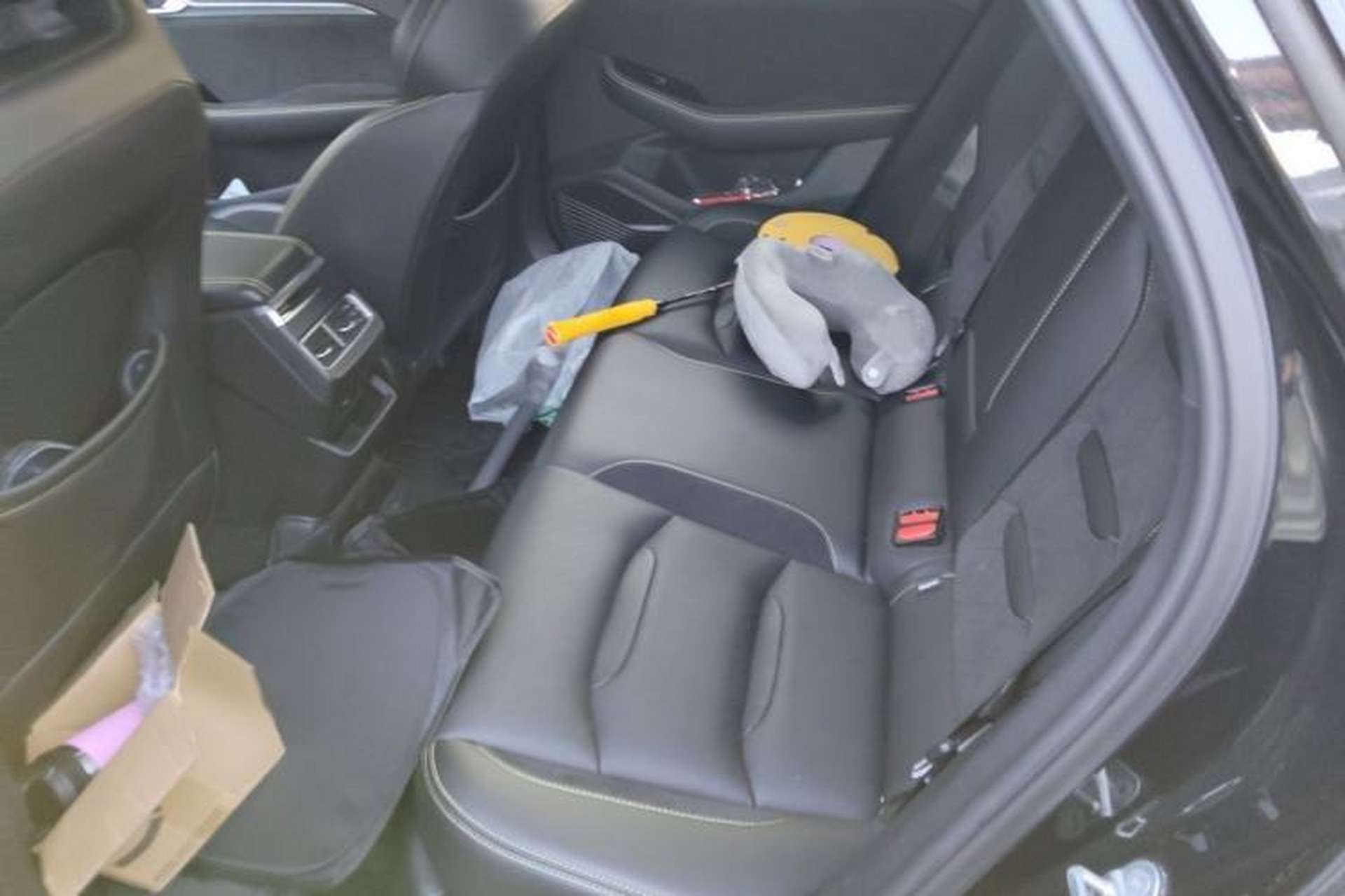 Used Geely Auto Preface 2023 2.0TD Space-Time Edition Left Rear Seat