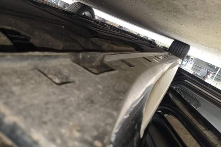 Used Geely Auto Preface 2023 2.0TD Luxury Version Left Side Sill