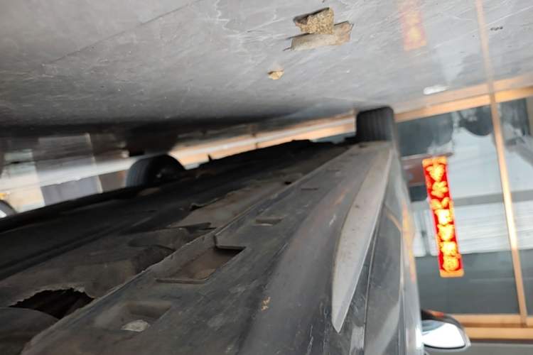 Used Geely Auto Preface 2023 2.0TD Luxury Version Left Side Sill
