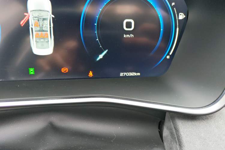 Used Geely Auto Preface 2023 2.0TD "Only This Verdant Green" Edition Odometer Close Up