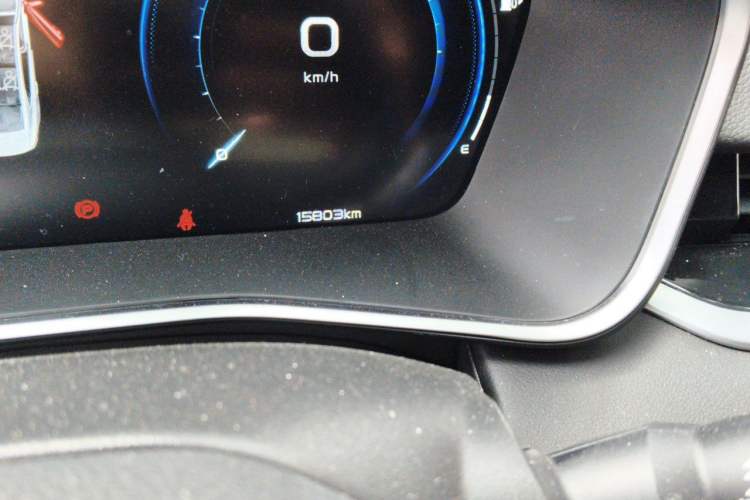 Used Geely Auto Preface 2023 1.5TD Kunlun Edition Odometer Close Up
